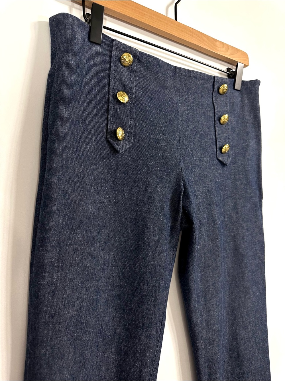 Banana Republic Chambray Blue Sloan Fit Sailor Pants with Gold Buttons Sz 6 - Picture 8 of 13